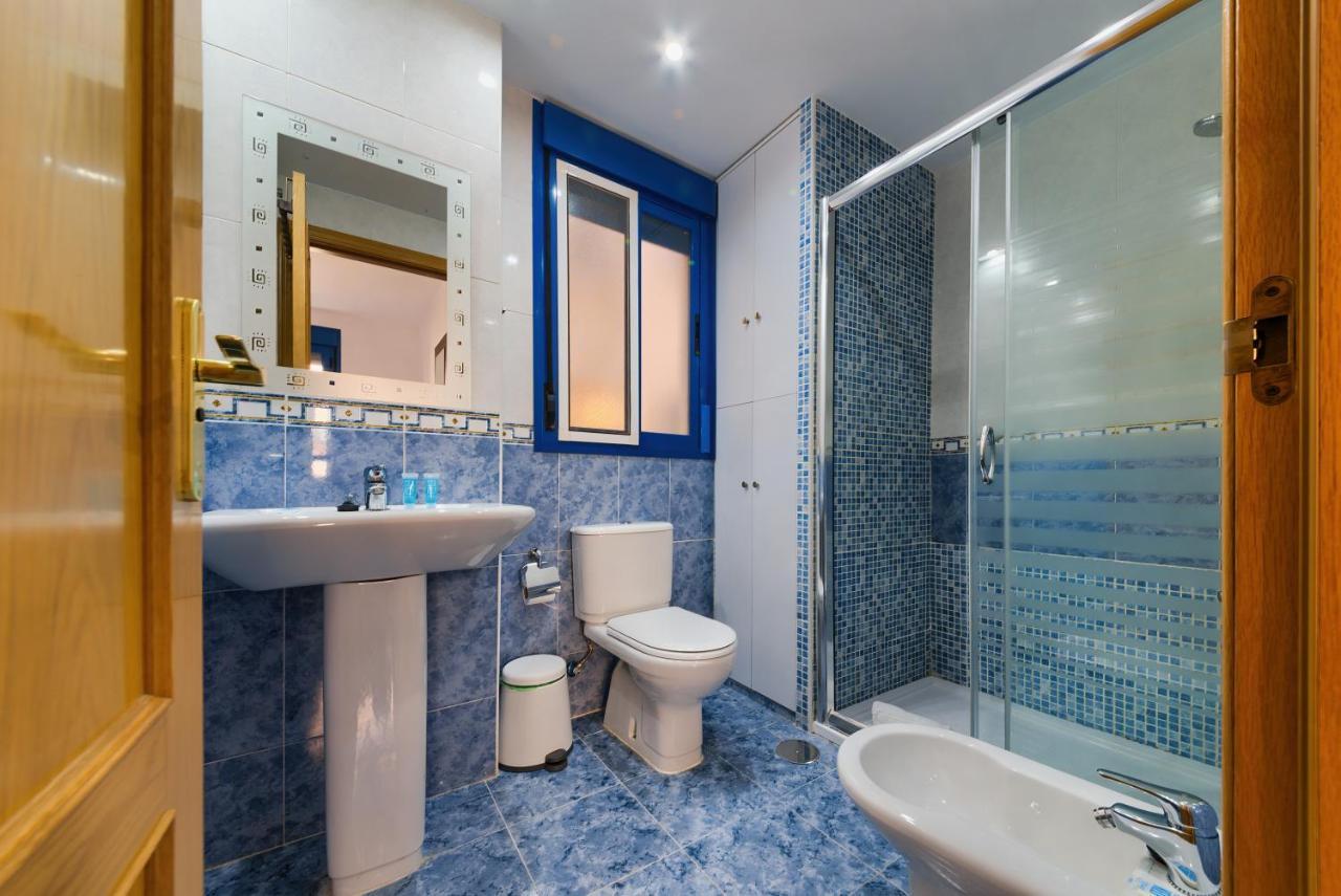 Holidays2Malaga Ayala 450 Mts From Beach & Terrace Esterno foto