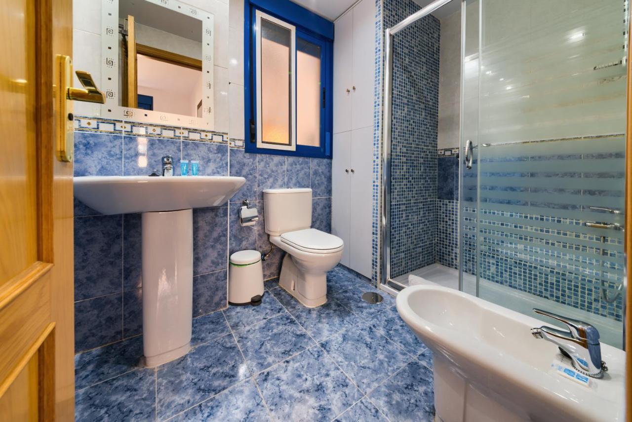 Holidays2Malaga Ayala 450 Mts From Beach & Terrace Esterno foto