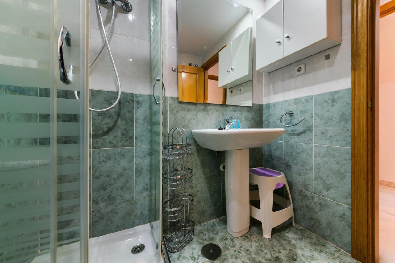 Holidays2Malaga Ayala 450 Mts From Beach & Terrace Esterno foto